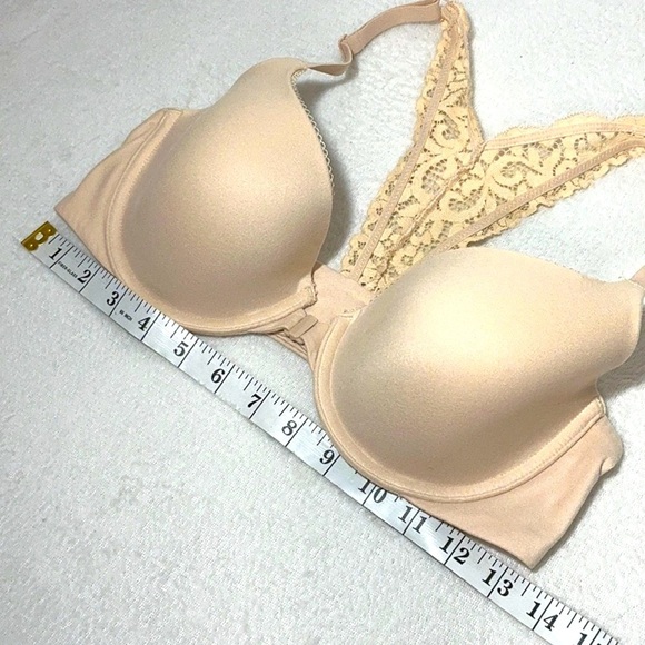 Victoria's Secret Cream Lace Bra with Underwire - Picture 6 of 7